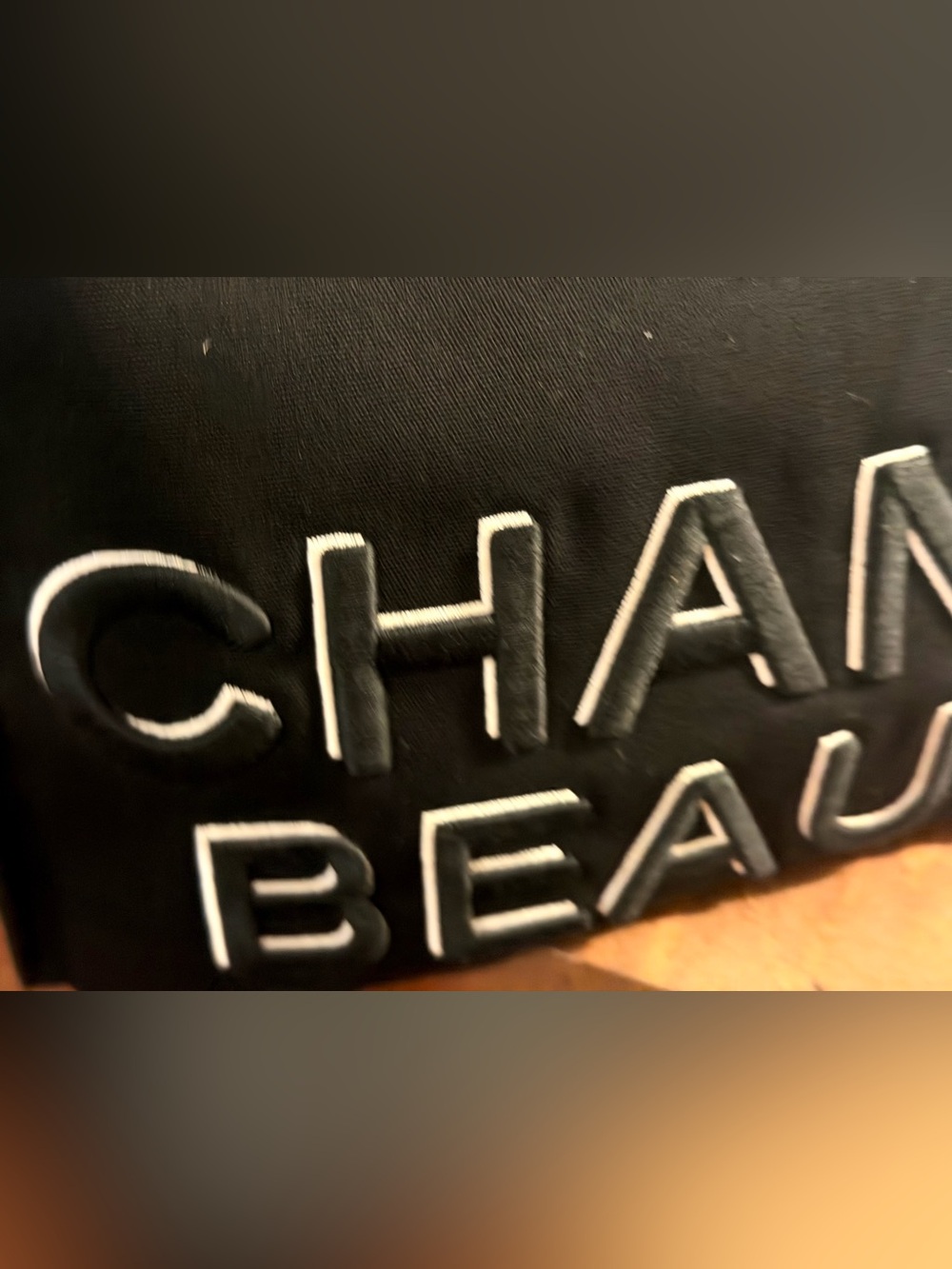 RARE!CHANEL Beaute Black Cosmetic Pouch with White Embroidered Logo extra large - Picture 6 of 8